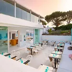 Baia Di Sardinia, Curio Collection By Hilton 4* Chia