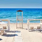 Baia Di Sardinia, Curio Collection By Hilton 4*
