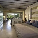 Baia Di Sardinia, Curio Collection By Hilton 4*