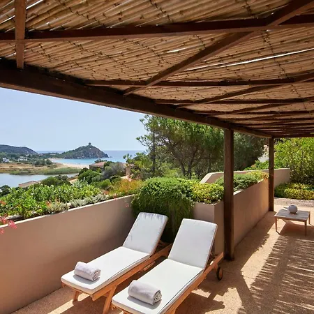 Baia Di Sardinia, Curio Collection By Hilton 4* شيا