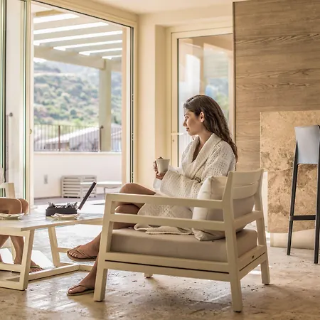 Baia Di Sardinia, Curio Collection By Hilton 4*