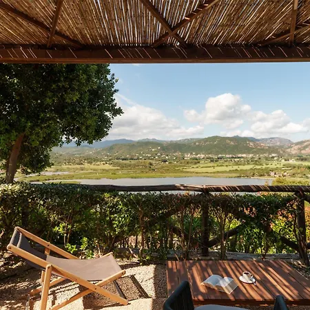 Baia Di Sardinia, Curio Collection By Hilton 4*
