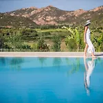 度假村 Baia Di Sardinia, Curio Collection By Hilton