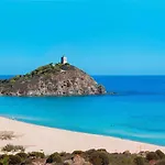 Baia Di Sardinia, Curio Collection By Hilton 度假村 奇亚