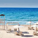 度假村 Baia Di Sardinia, Curio Collection By Hilton 奇亚