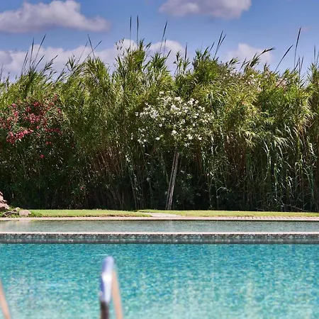 Baia Di Sardinia, Curio Collection By Hilton キア