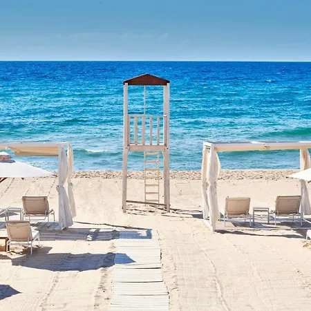 Baia Di Sardinia, Curio Collection By Hilton 4*