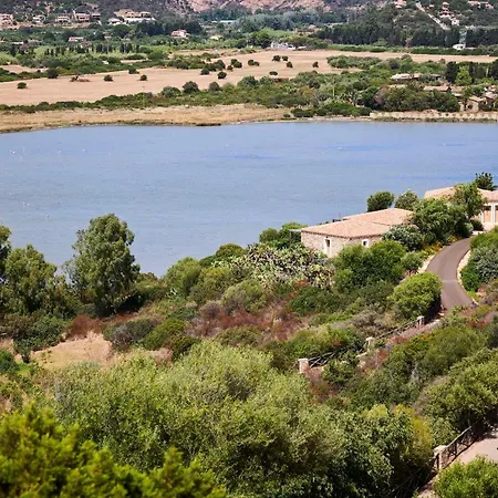 Baia Di Sardinia, Curio Collection By Hilton 4* Chia