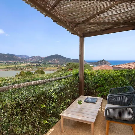 Baia Di Sardinia, Curio Collection By Hilton 4* 키아