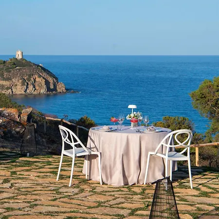 Baia Di Sardinia, Curio Collection By Hilton キア