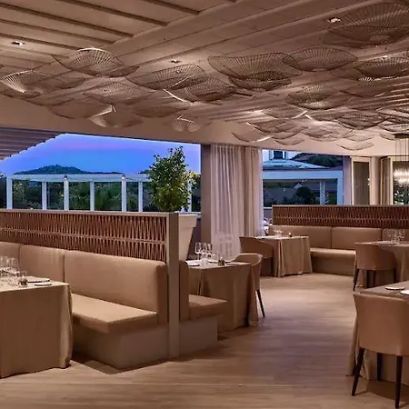 Baia Di Sardinia, Curio Collection By Hilton Resort Chia