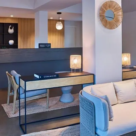 Baia Di Sardinia, Curio Collection By Hilton 5*