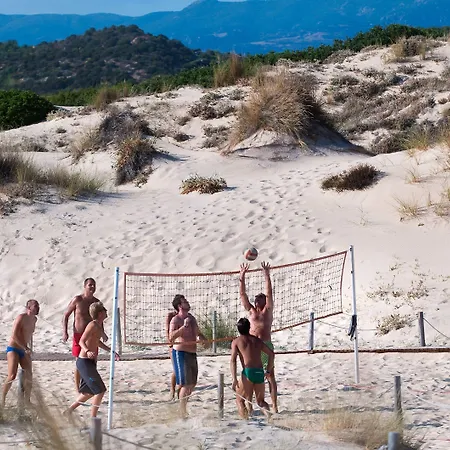 Ośrodek wypoczynkowy Baia Di Sardinia, Curio Collection By Hilton 4*