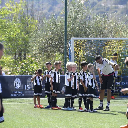 Baia Di Sardinia, Curio Collection By Hilton キア