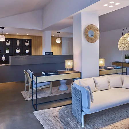 リゾート Baia Di Sardinia, Curio Collection By Hilton