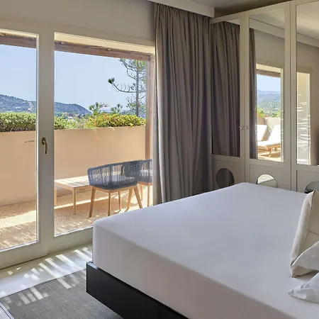 Baia Di Sardinia, Curio Collection By Hilton 4* Chia