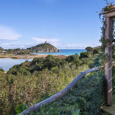 Baia Di Sardinia, Curio Collection By Hilton 4*