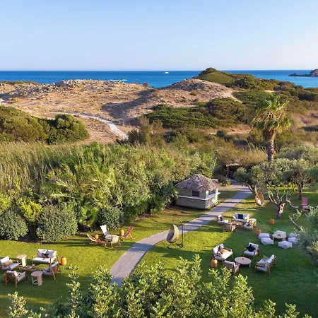 Baia Di Sardinia, Curio Collection By Hilton 4* Chia