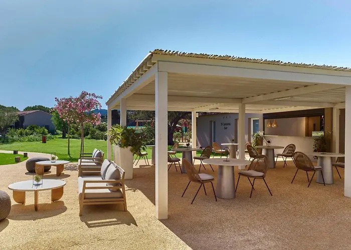 Resort Baia Di Sardinia, Curio Collection By Hilton 4*