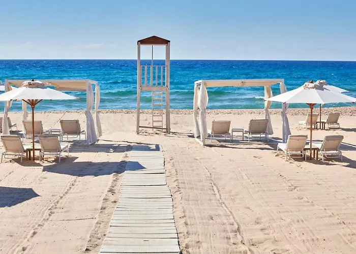 Resort Baia Di Sardinia, Curio Collection By Hilton