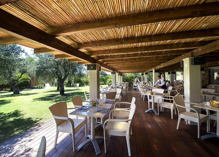 Baia Di Sardinia, Curio Collection By Hilton Resort Chia