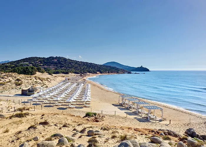 Baia Di Sardinia, Curio Collection By Hilton 4*