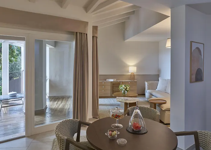 Baia Di Sardinia, Curio Collection By Hilton