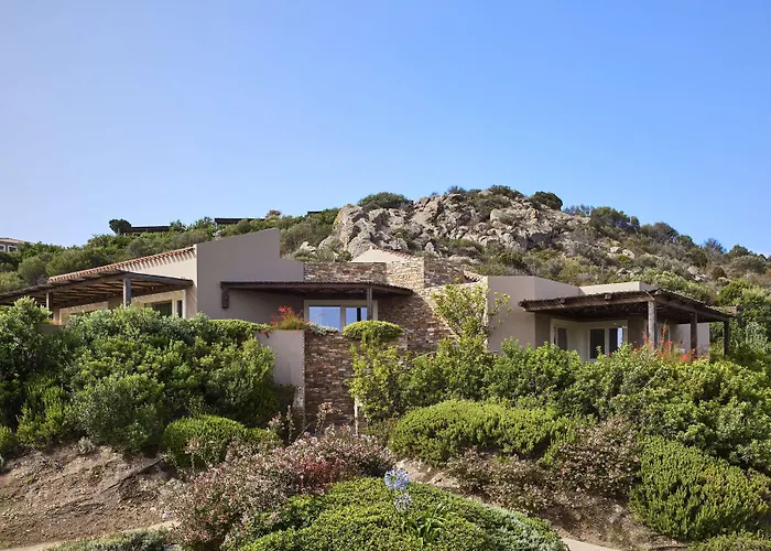 Baia Di Sardinia, Curio Collection By Hilton Resort 4*